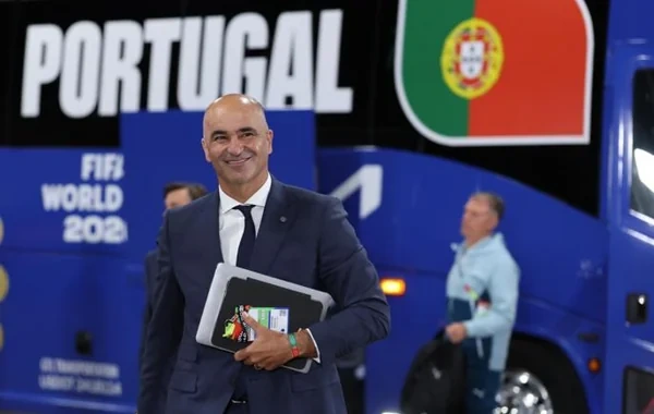 Roberto Martines istefa verib
