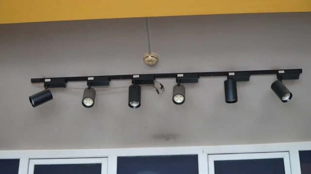 Bakıda yanğın təhlükəsizliyi qaydalarını pozan anbarın FƏALİYYƏTİ DAYANDIRILDI - FOTO - VİDEO
