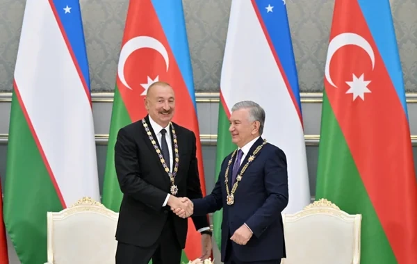 Daşkənddə Azərbaycan və Özbəkistan prezidentlərinin təltifolunma mərasimi keçirilib