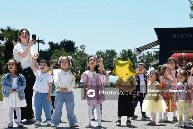 Uşaqların 1 İyun sevinci: Paytaxtda bayram ab-havası - FOTOREPORTAJ