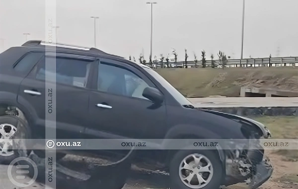 Suraxanıda iki nəqliyyat vasitəsi toqquşdu - Xəsarət alan var