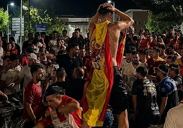 İspaniya millisinin qələbə şənliyində faciə: Ölən və yaralananlar var - FOTO
