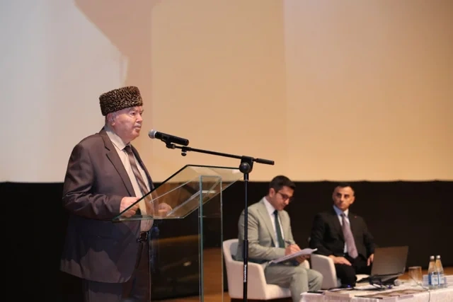 Yazıçı-publisist Aydın Tağıyevin kitabının təqdimatı olub - FOTO