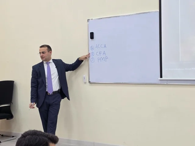 Oksford universitetinin məzunu, gənc mütəxəssis TAU tələbələrinə seminar keçib - Foto