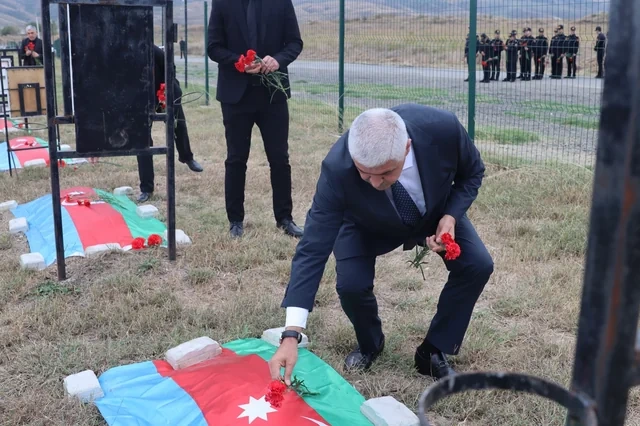 Xocalıda 27 Sentyabr - Anım Günü ilə bağlı Şəhidlər xiyabanı ziyarət olunub - FOTO
