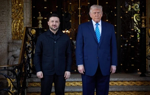Zelenski Trampla müzakirələr aparıb