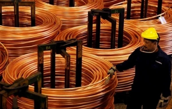 Geosiyasi gərginlik daha bir bazarı çalxaladı: "Qırmızı metal" bahalaşır - FOTO