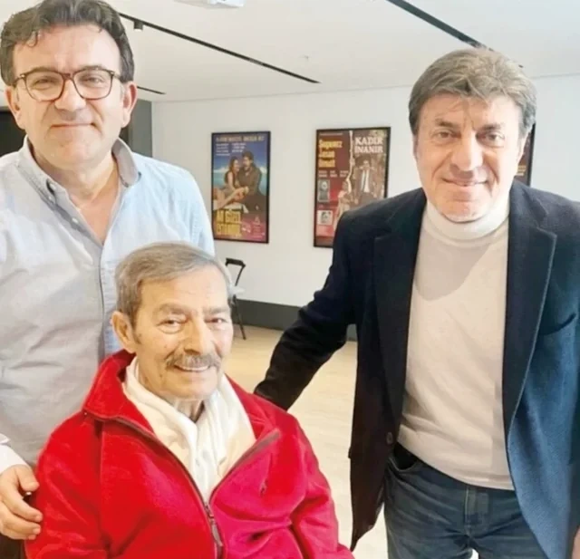 Xəstəxanaya yerləşdirilən Kadir İnanırın SON DURUMU - FOTO