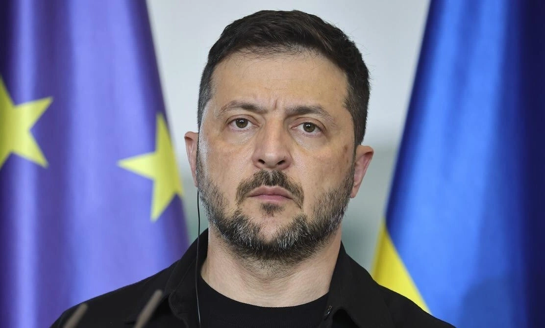 Zelenskidən çağırış: "Patriot"ları anbarlarda saxlamayın!