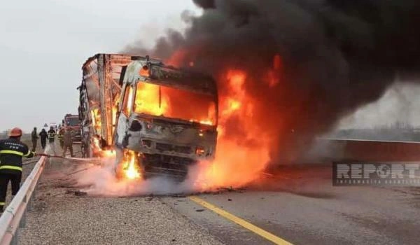 Oğuzda buğda yüklü TIR yandı