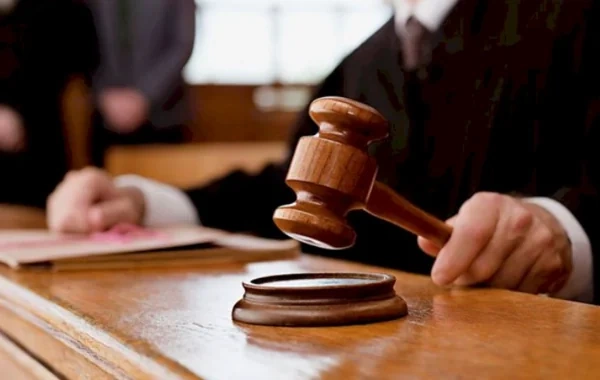 24 yaşlı qadının ölümünə səbəb olan həkim bir il həbsxanada qalacaq