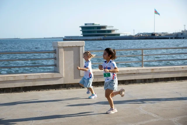 "Alufar IRONMAN 70.3 Baku" çərçivəsində "IRONKIDS" və "Fun Run" yarışları keçirilib - FOTO
