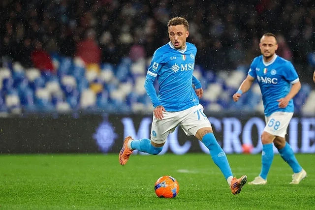 "Napoli"nin hücumçusu "Qalatasaray"a transfer oluna bilər