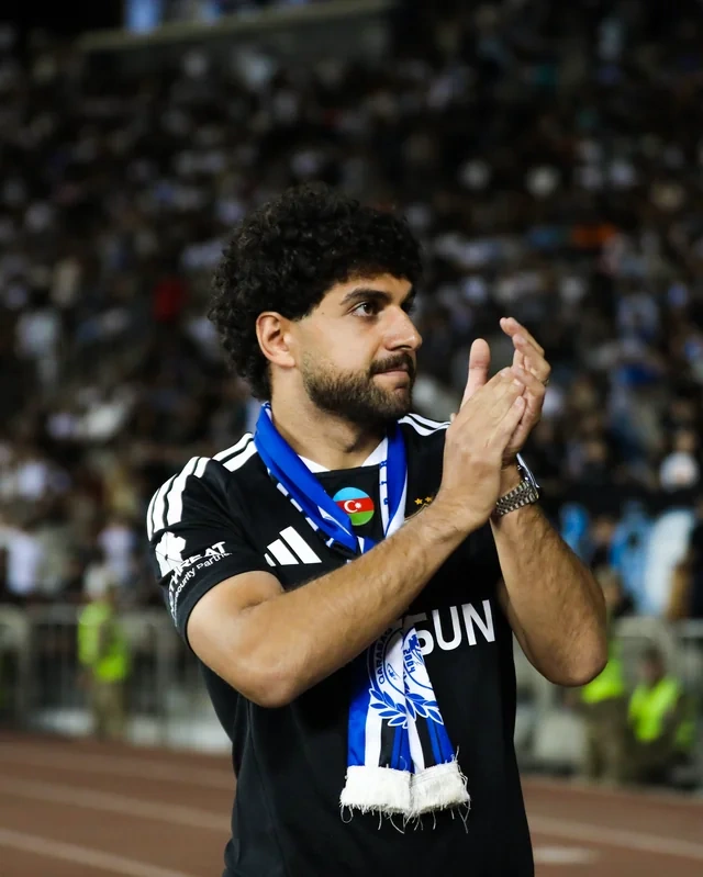 "Qarabağ"ın yeni transferləri ictimaiyyətə TƏQDİM OLUNDU - FOTO