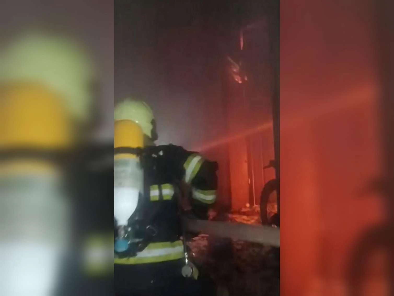 Bakıda güclü yanğın: Ölənlərdən ikisi uşaqdır -RƏSMİ