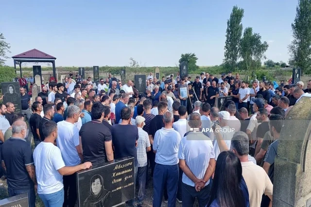 Odessa yaxınlığında vurulan gəminin kapitanı dəfn edildi - FOTO