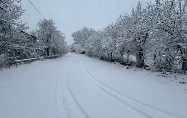Ağdərədə yollar xüsusi texnikalarla təmizlənir