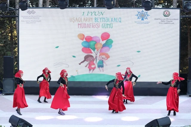 Xətai rayonunda 1 İyun-Uşaqların Beynəlxalq Müdafiəsi Günü ilə əlaqədar konsert proqramı təşkil olunub