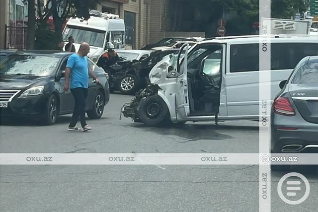 Bakıda 10 avtomobil toqquşdu - FOTO - VİDEO
