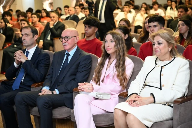 "Zəkaların mübarizəsi II" olimpiadasının final mərhələsi keçirilib - FOTO
