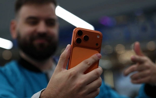 "Apple" istifadəçiləri şokda: Son yeniləmə smartfonları yararsız hala salıb?