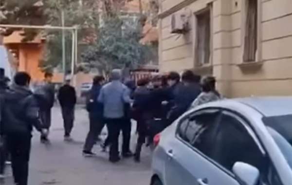 Yeniyetmə Xırdalan məktəbində bir qrup şagird tərəfindən döyülüb?