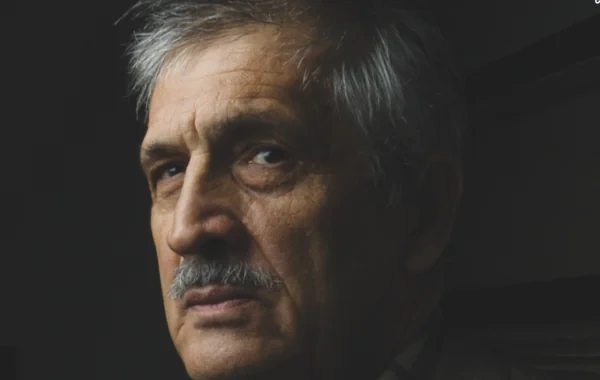 Xalq rəssamı: "Götürüb tarı çırpdım qayaya, qolu ilə çanağı iki yerə parçalandı"