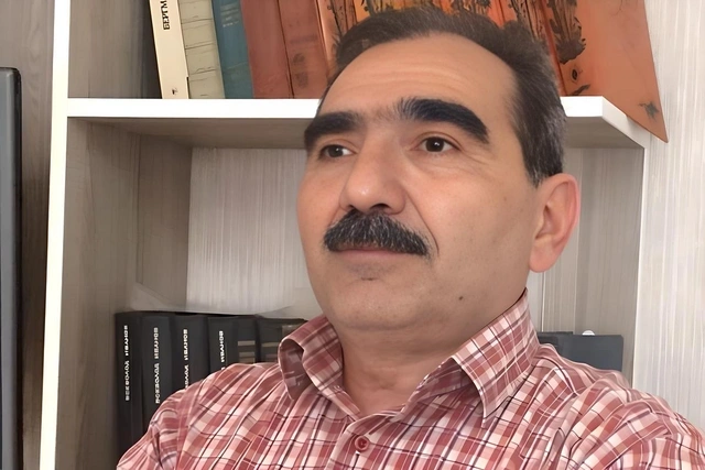 Gülüşü portretində donan, tədbir zamanı qəfil vəfat edən məşhurlar: 2025-ci il kimlərin ölümü ilə yaddaşlara həkk olundu?
