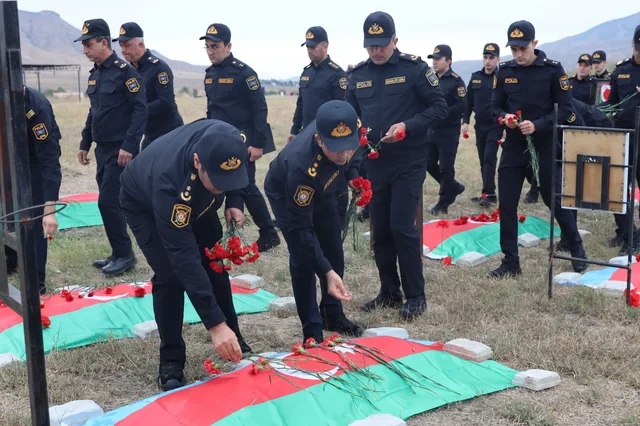 Xocalıda 27 Sentyabr - Anım Günü ilə bağlı Şəhidlər xiyabanı ziyarət olunub - FOTO