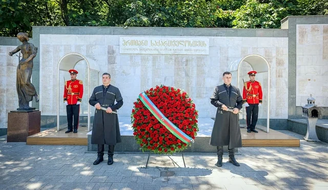 Azərbaycan və Gürcüstan müdafiə nazirləri görüşüb - FOTO