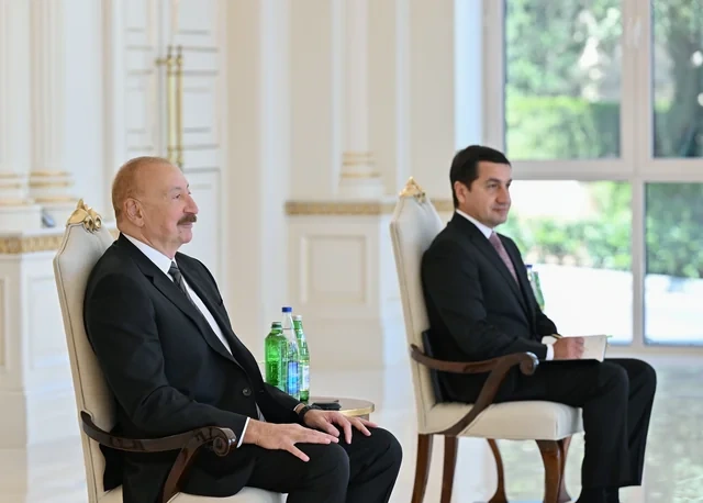 İlham Əliyev Böyük Britaniyanın Azərbaycana yeni təyin olunmuş səfirini qəbul edib - FOTO