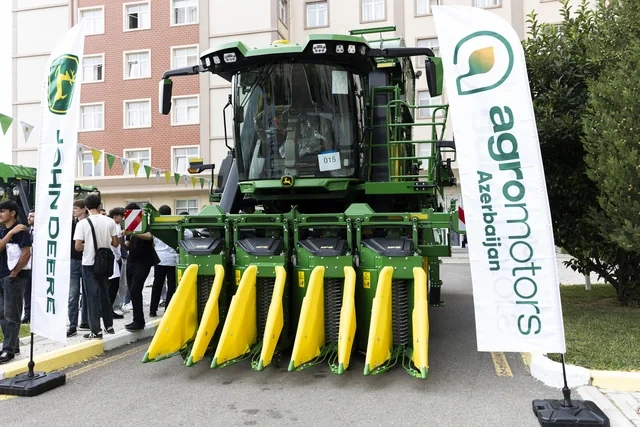 "John Deere"in yeni nəsil pambıqyığan kombaynları təqdim olunub