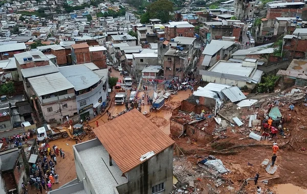 Braziliyada daşqınlar: Ölənlərin sayı artdı - VİDEO