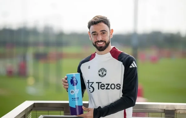 Brunu Fernandeş İngiltərədə ayın futbolçusu seçildi