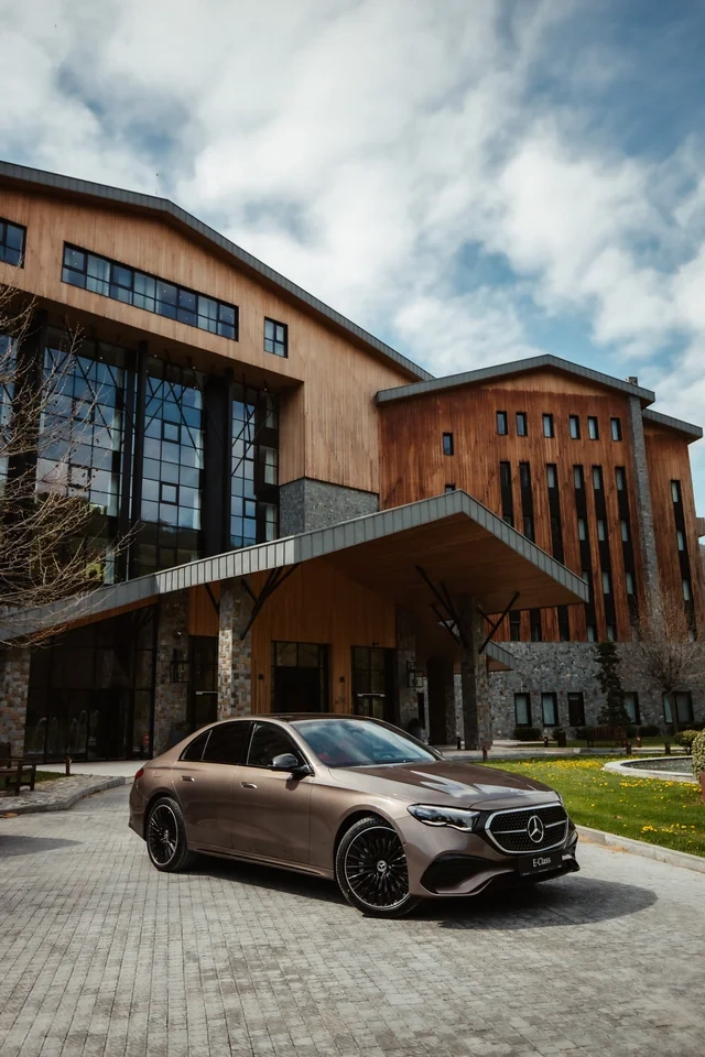 "Mercedes-Benz"in üç seçilən modeli üçün xüsusi imkanlar - Foto