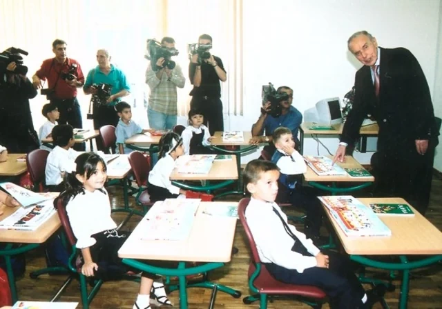 "Mən yer üzündə müəllimdən yüksək ad tanımıram" - Ulu öndərin təhsilə verdiyi müstəsna dəyər  - FOTO