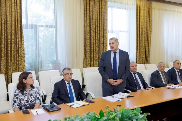 Azərbaycan Tibb Universitetinin Rektoryanı Şurasının növbəti iclası keçirilib - FOTO