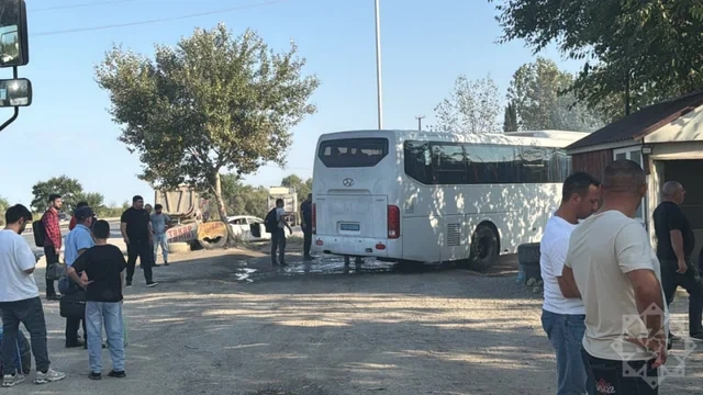 Xaçmazdan Bakıya gedən sərnişin avtobusu qəfil yanıb - FOTO