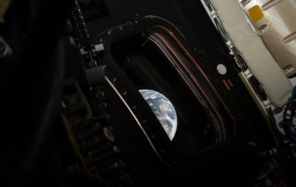 NASA-dan tarixi kadr: 54 ildən sonra astronavtlar Yer kürəsinin bütöv fotosunu çəkiblər