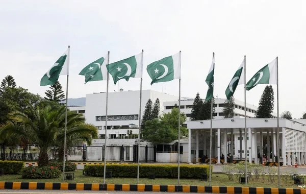 Pakistanın diplomatik uğuru Hindistanda aranı qarışdırdı - Modi hökuməti hədəfdə