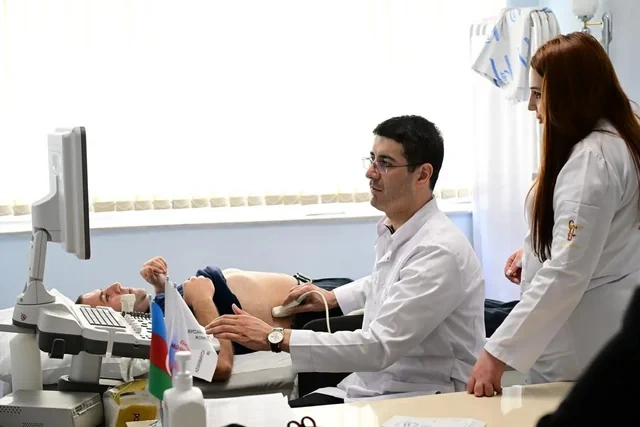 Daşkəsəndə "Həmkardan həmkara qayğı ilə" sosial layihəsi çərçivəsində ödənişsiz tibbi müayinələr keçirilib