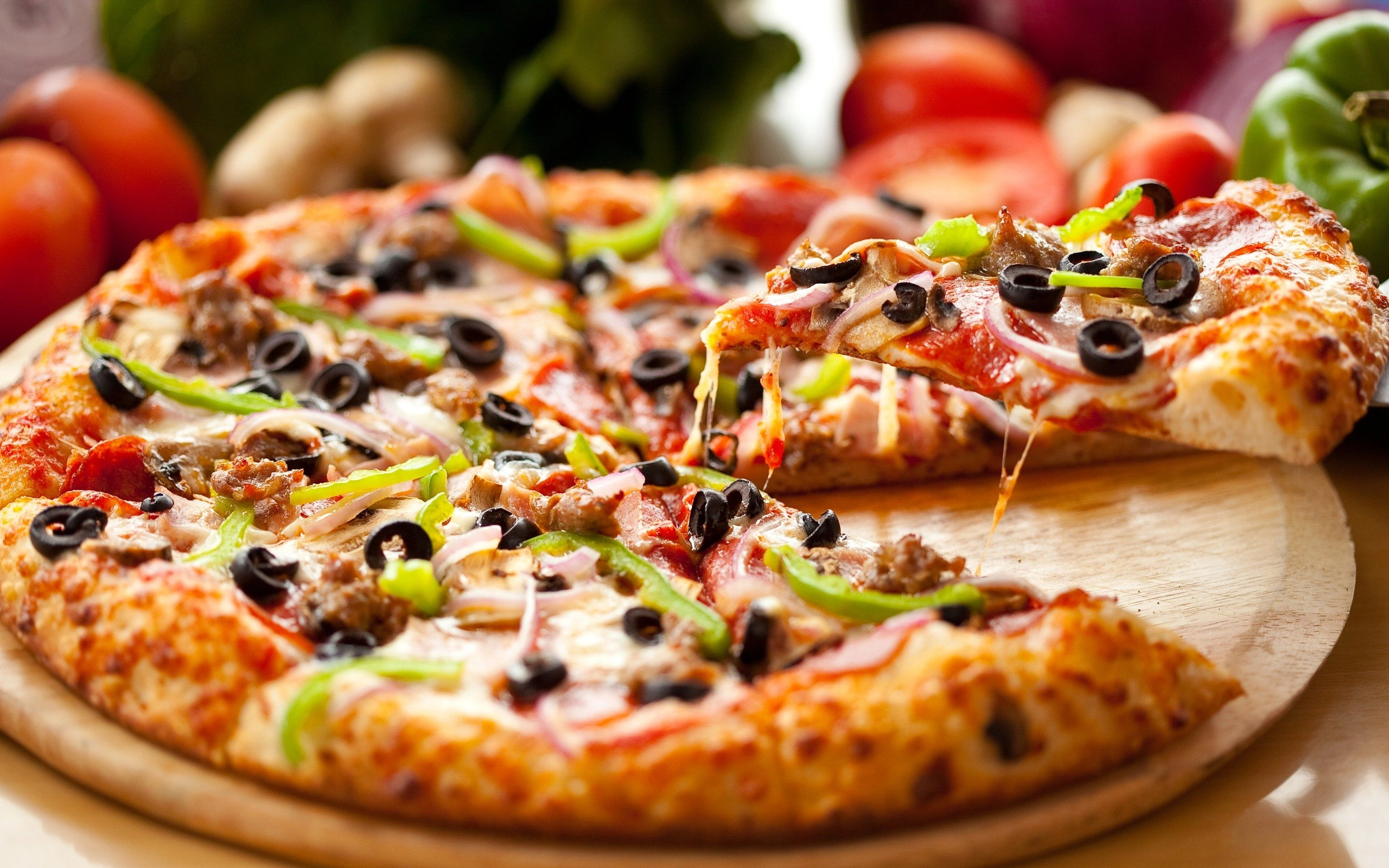İtaliyada gənc futbolçu pizzaya görə öldürüldü - Foto