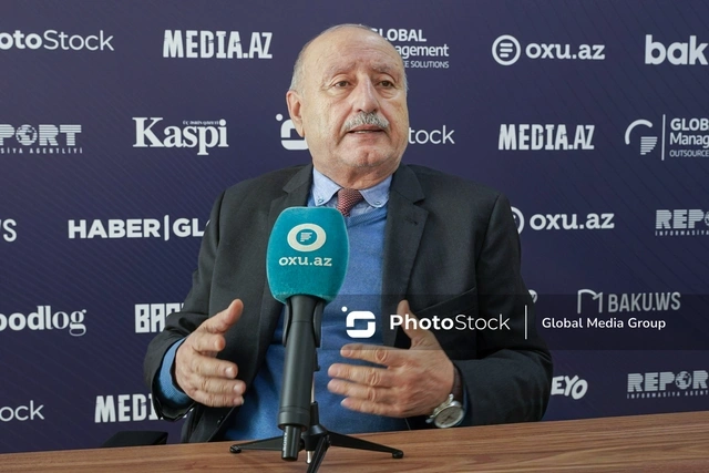 Boran Əziz: "Qorxunun bir hissəsi sovet qoşunları meydanda etirazçıları mühasirəyə alanda aradan qalxmışdı"