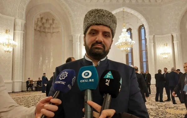 Din Xadimlərinin II Forumunun iştirakçıları Heydər Məscidində vəhdət namazı qılıblar