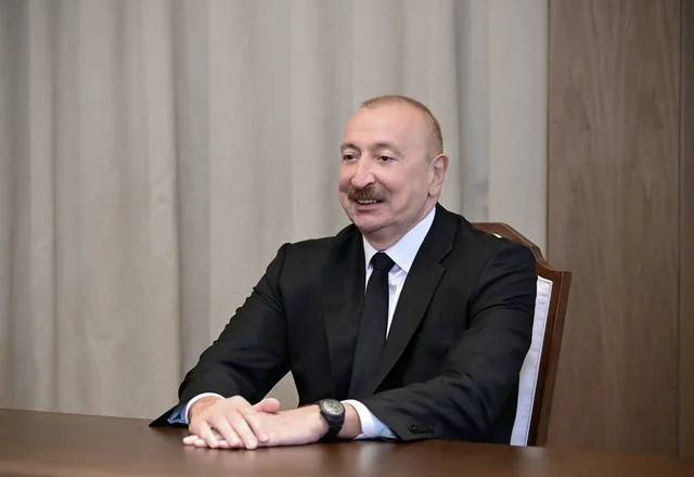 İlham Əliyev Ərəb Koordinasiya Qrupuna daxil olan üzv qurumların rəhbər şəxslərini qəbul edib - FOTO