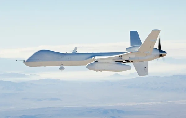 İran Hörmüz boğazı üzərində ABŞ dronunu vurduğunu açıqlayıb