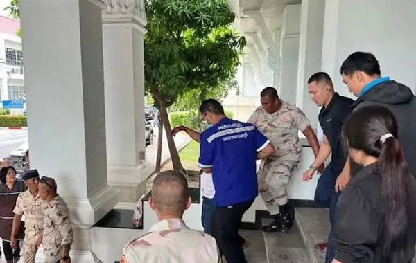 Tailandda keçmiş millət vəkili məmuru güllələdi