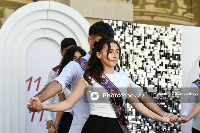 Bakıda "Son zəng" həyəcanı - FOTO
