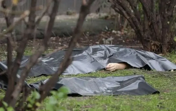 İmişlidə müəmmalı ölüm: 15 yaşlı qızın meyiti yarımtikilidə tapıldı