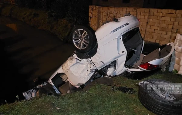 Lənkəranda avtomobil kanala aşıb, altı nəfər xəsarət alıb